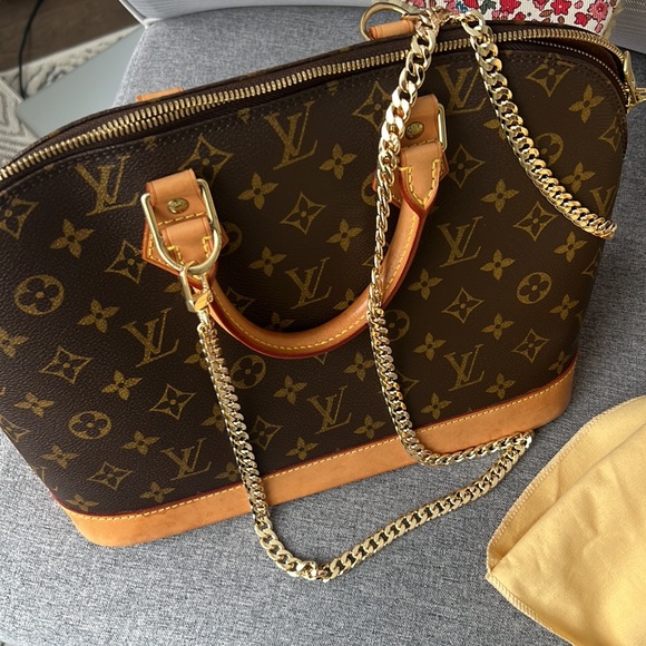 Gorgeous Louis Vuitton Alma amazing condition - Picture 12 of 12